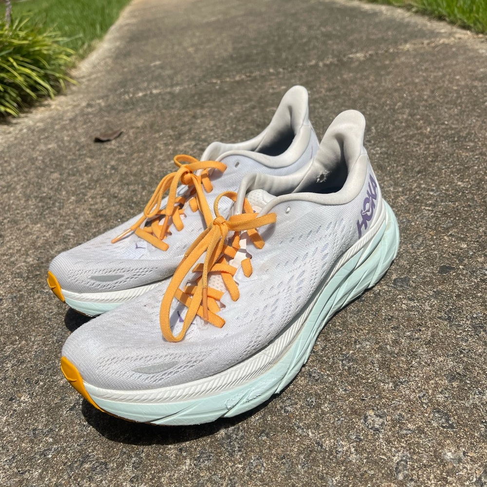 Woman’s HOKA Clifton 9.5